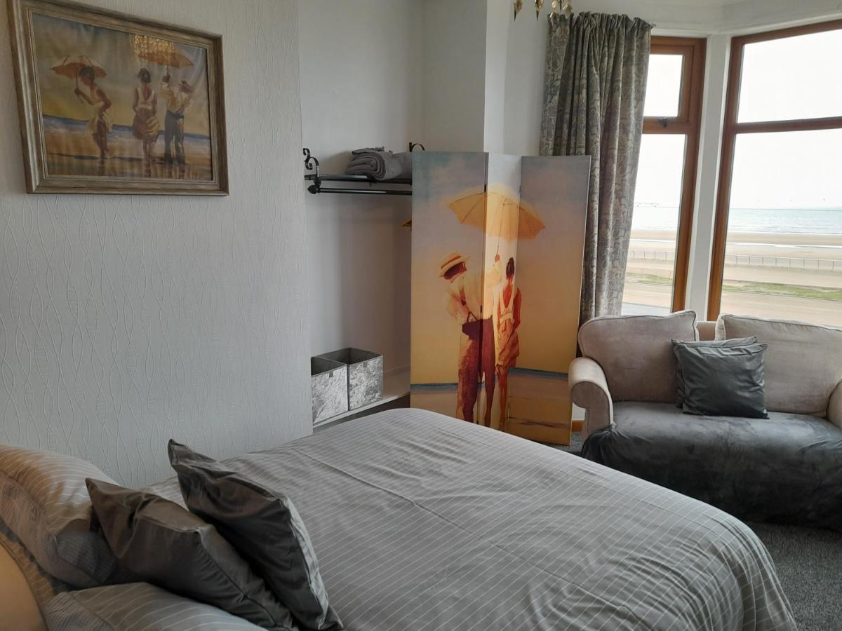 The Fame Bed & Breakfast Blackpool Exterior photo