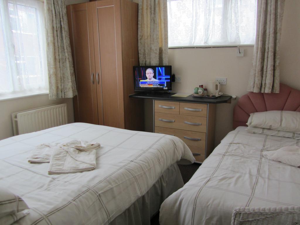 The Fame Bed & Breakfast Blackpool Exterior photo